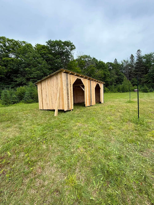 Abris de chevaux 10x24 en pruche